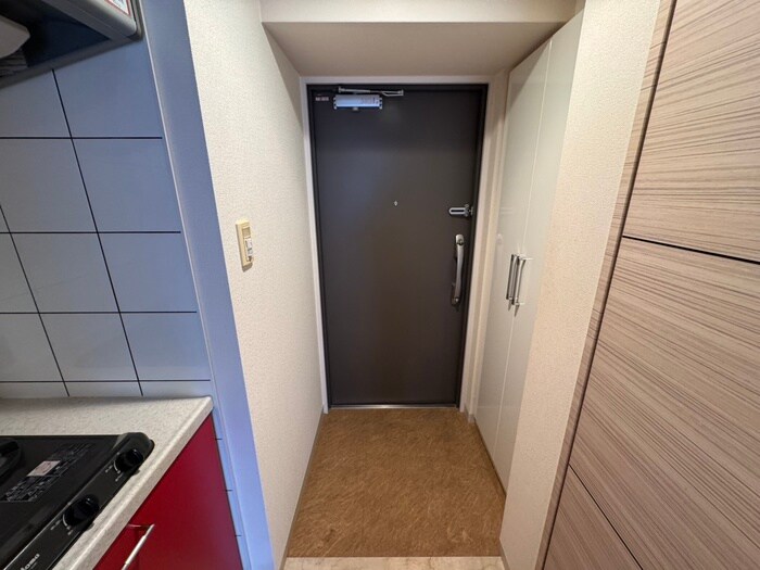 物件内観写真14　(玄関)