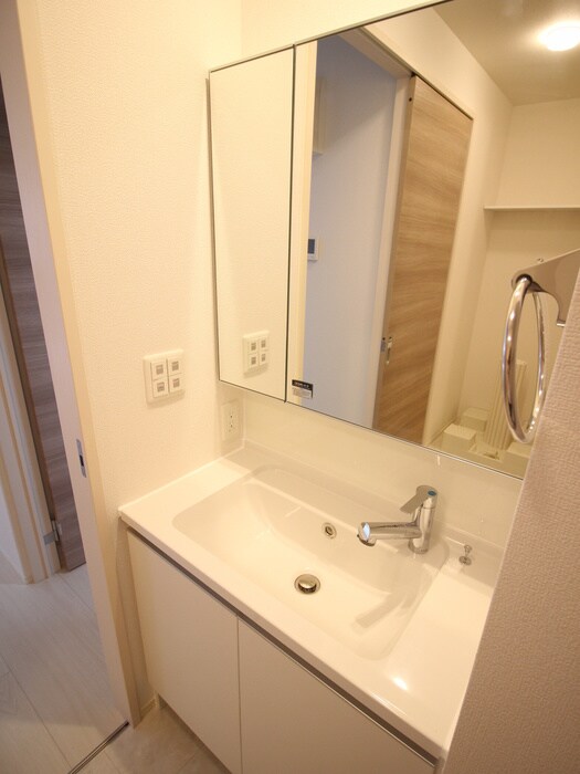 物件内観写真8　(洗面)