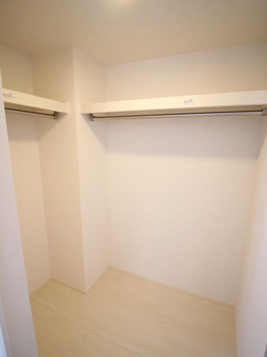 物件内観写真16　(収納)
