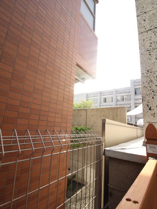 物件内観写真17　(室内からの展望)