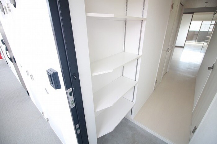 物件内観写真19　(靴箱)