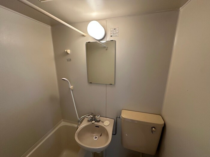 物件内観写真9　(洗面)