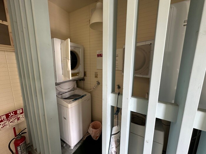 物件外観写真6　(エントランス部分)