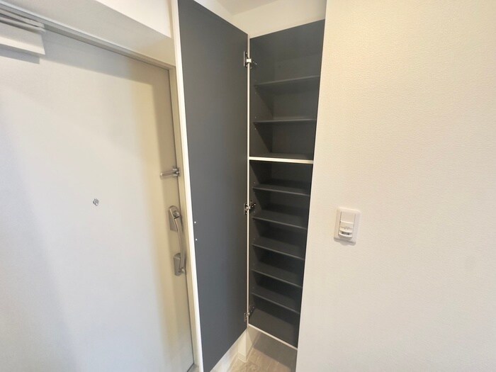 物件内観写真18　(靴箱)