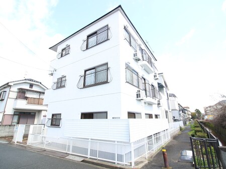 第三中村マンション外観写真