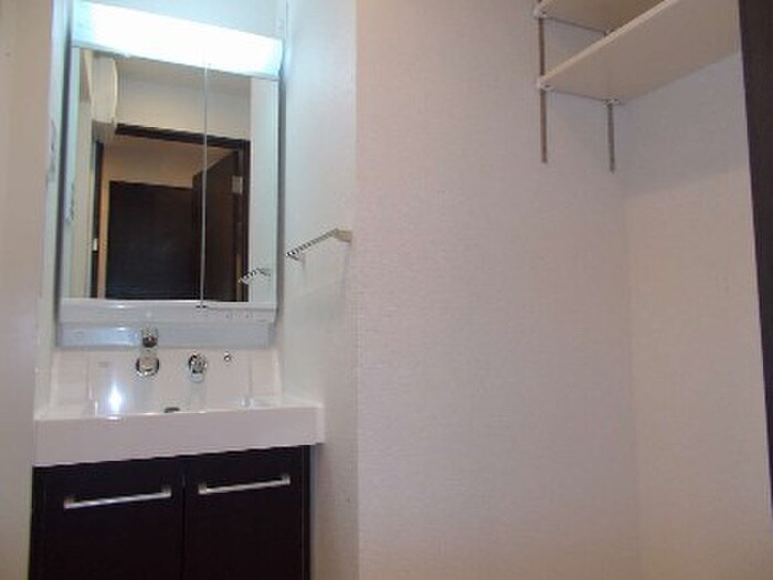 物件内観写真10　(洗面)