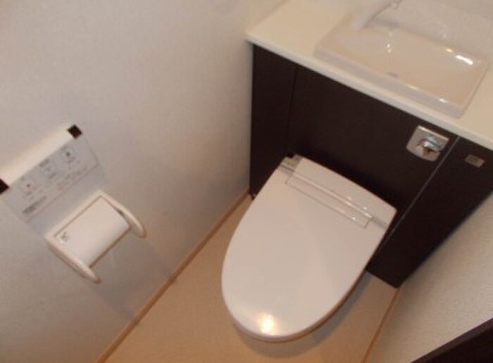 物件内観写真11　(トイレ)