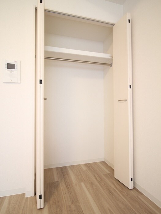 物件内観写真13　(収納)