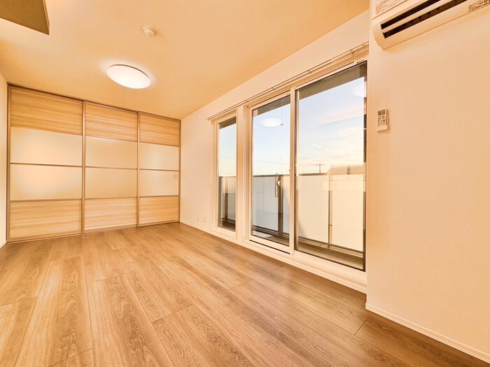 物件内観写真7　(居室)