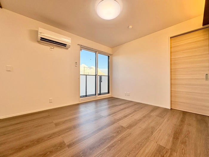 物件内観写真7　(居室)