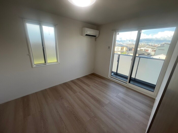 物件内観写真8　(居室)