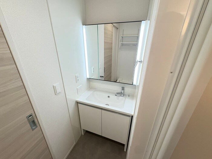 物件内観写真12　(洗面)