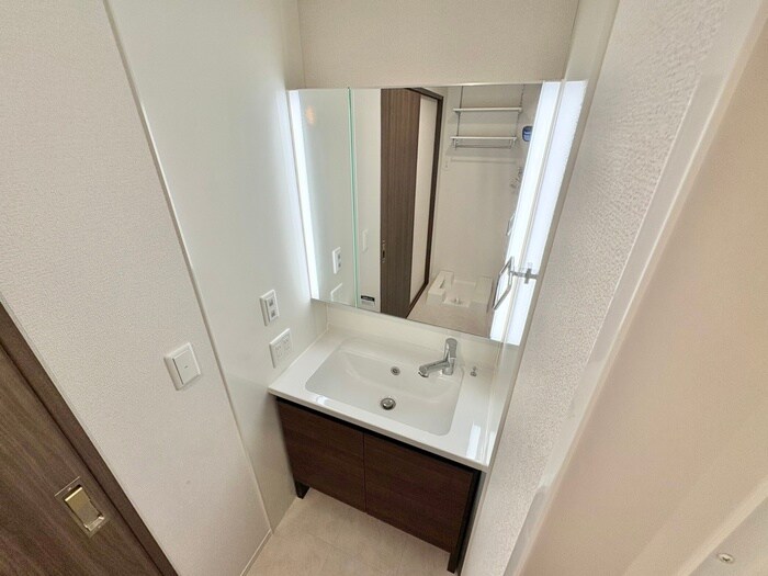 物件内観写真12　(洗面)