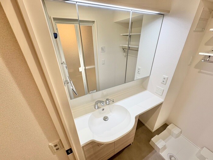 物件内観写真12　(洗面)