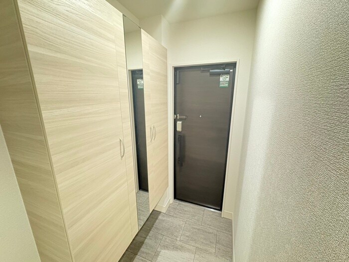 物件内観写真14　(玄関)