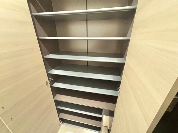 物件内観写真15　(靴箱)