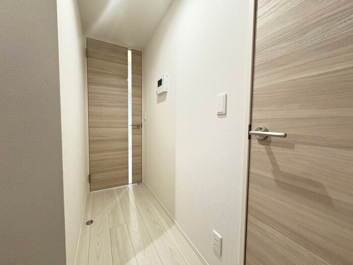 物件内観写真16　(廊下)