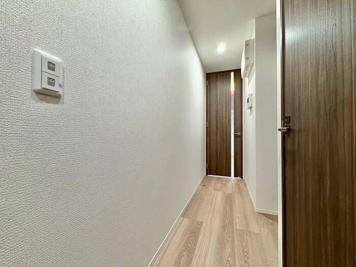 物件内観写真16　(廊下)