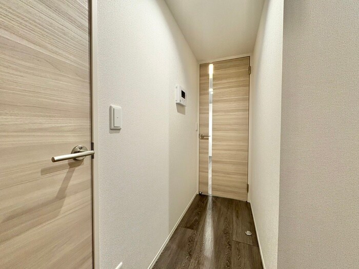 物件内観写真16　(廊下)