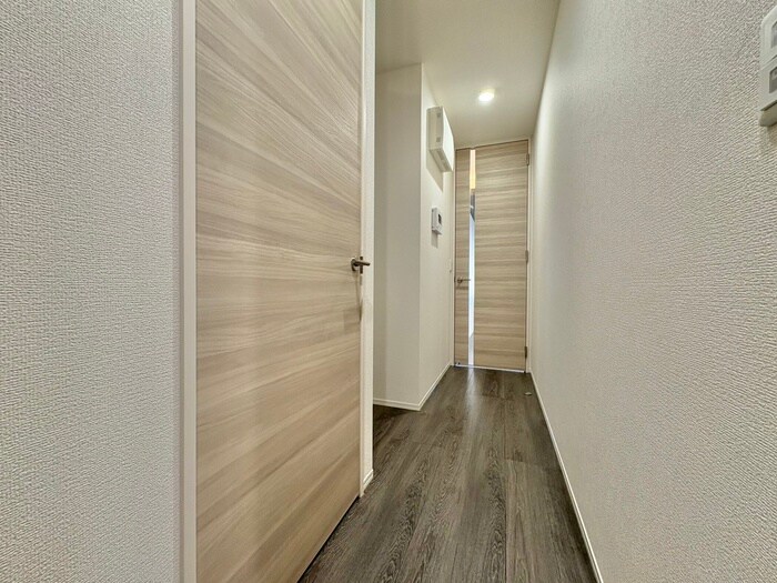 物件内観写真16　(廊下)