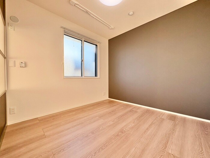 物件内観写真18　(居室)