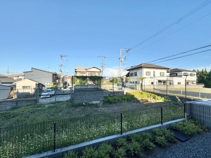 物件内観写真22　(室内からの展望)