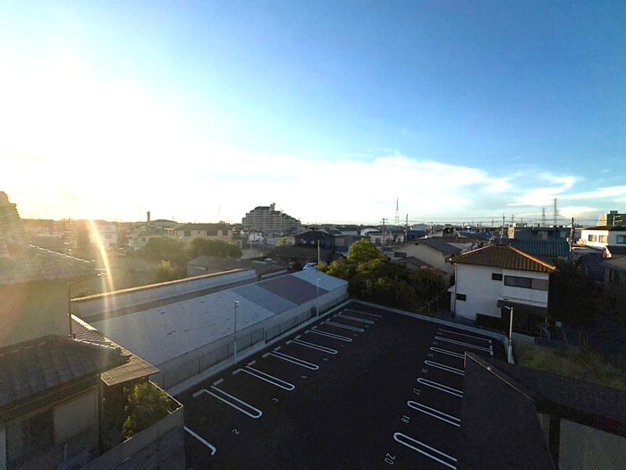 物件内観写真22　(室内からの展望)