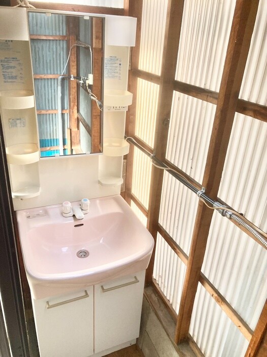 物件内観写真11　(洗面)