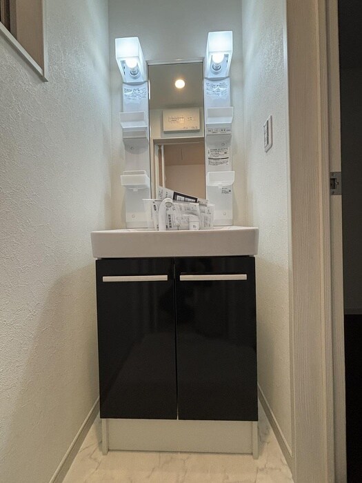 物件内観写真9　(洗面)