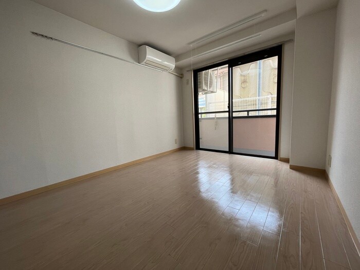 物件内観写真13　(居室)