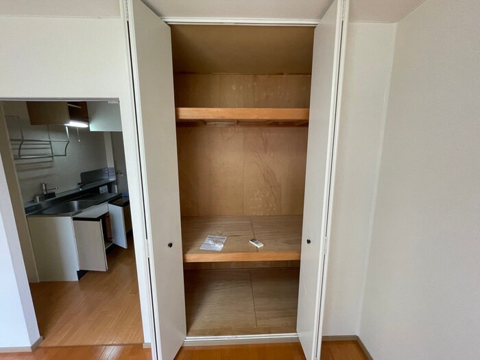 物件内観写真21　(収納)