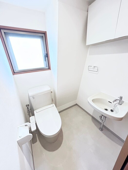 物件内観写真11　(トイレ)