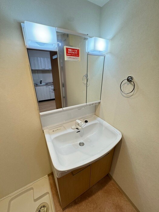 物件内観写真11　(洗面)