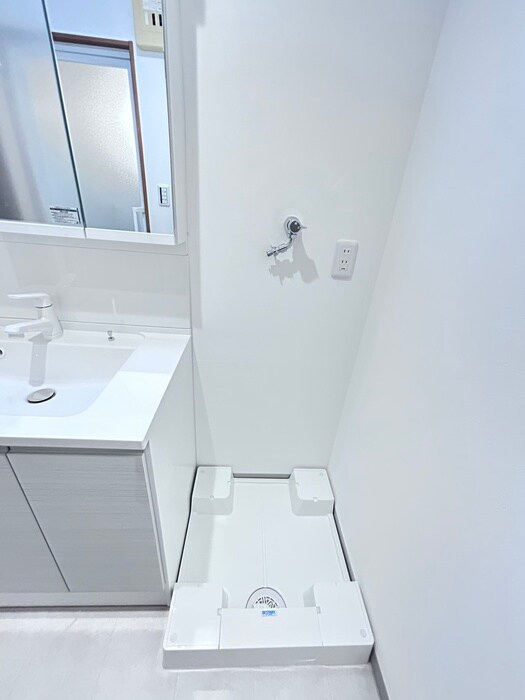 物件内観写真17　(洗濯機置場)