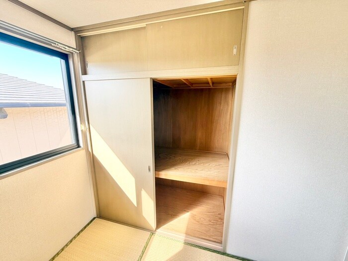 物件内観写真16　(収納)