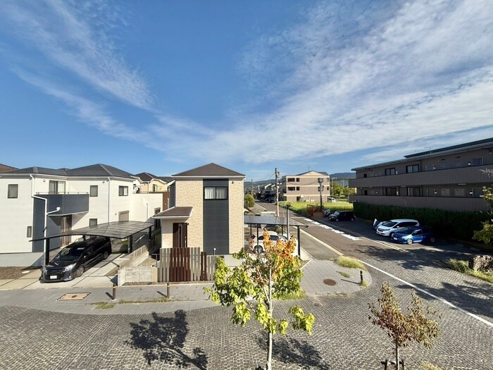 物件内観写真22　(室内からの展望)