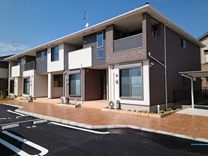 物件外観写真1　(外観写真)