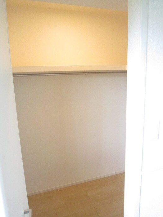 物件内観写真13　(収納)