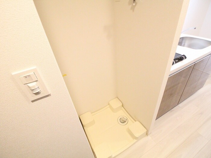 物件内観写真11　(洗濯機置場)