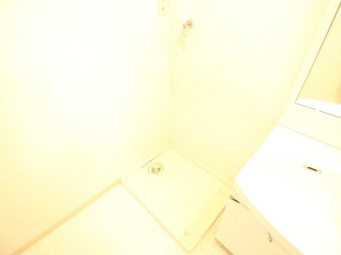 物件内観写真17　(洗濯機置場)