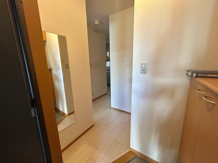 物件内観写真9　(廊下)