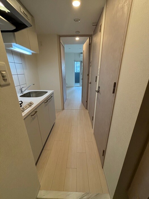 物件内観写真10　(廊下)