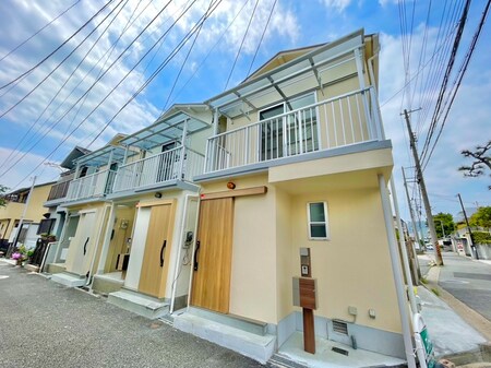 離宮前町1丁目貸家外観写真