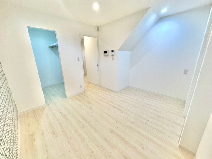 物件内観写真10　(居室)