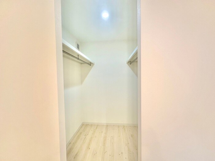 物件内観写真11　(収納)