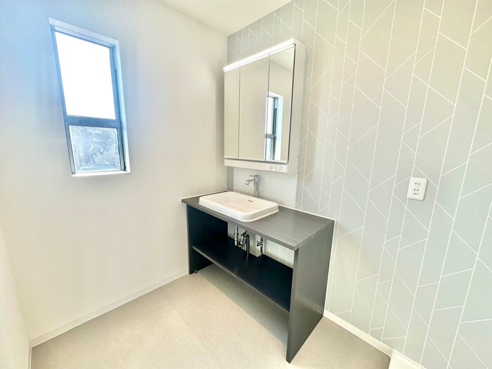 物件内観写真13　(洗面)