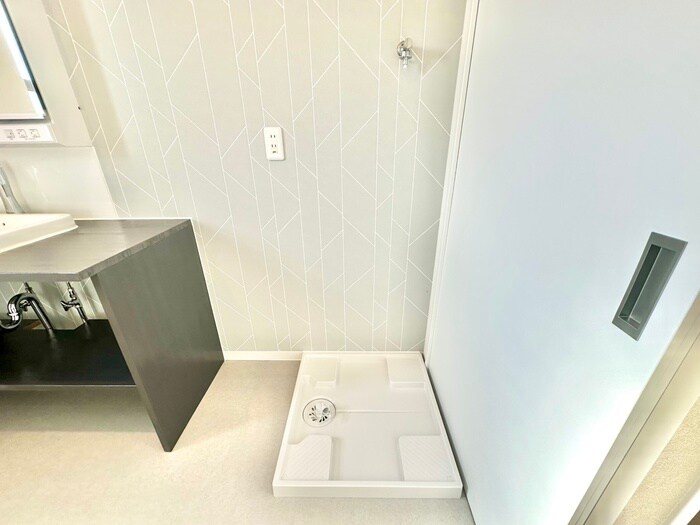 物件内観写真16　(洗濯機置場)