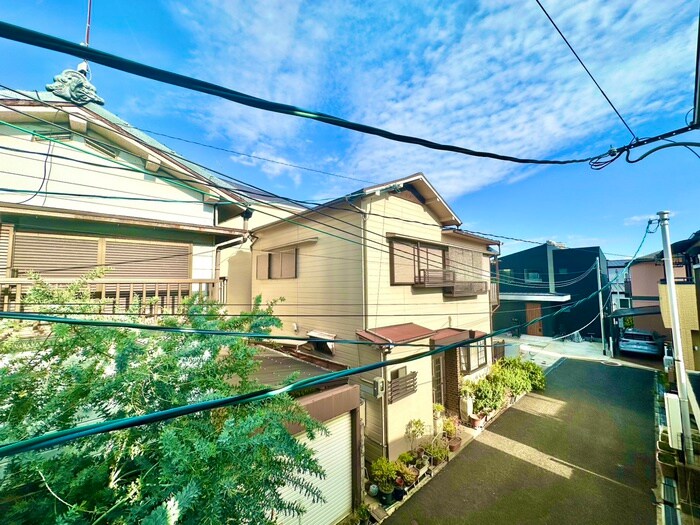 物件内観写真18　(室内からの展望)