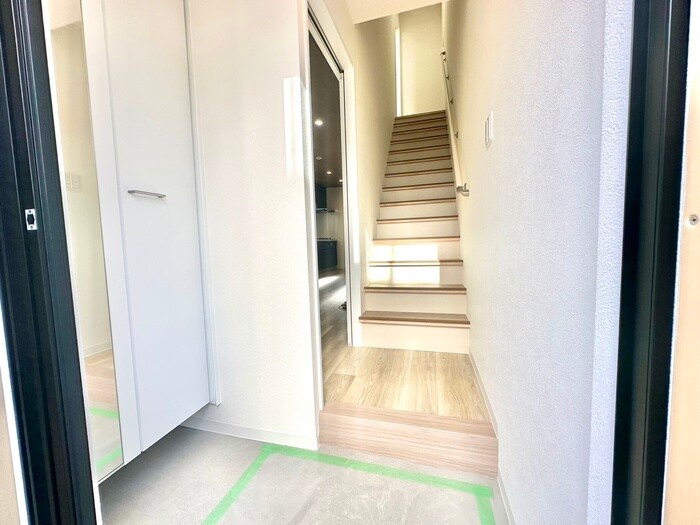 物件内観写真20　(玄関)