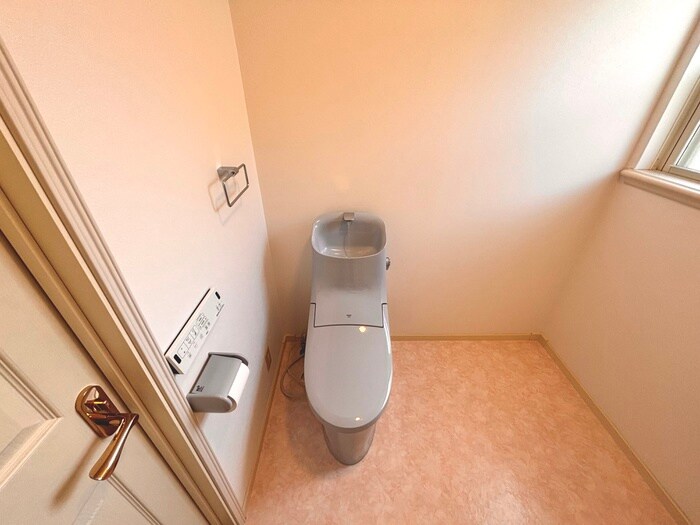 物件内観写真6　(トイレ)